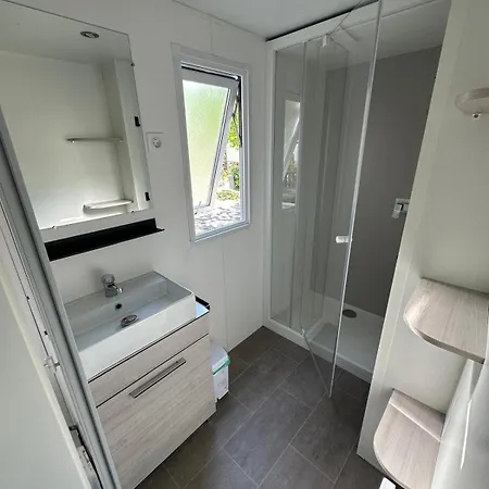 Mobilehome Les Viviers Siblu 4 Etoiles Particulier Apartment *